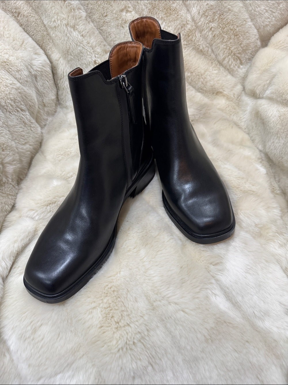 Women’s Black Leather Ankle Boots - Sleek Zip Closure